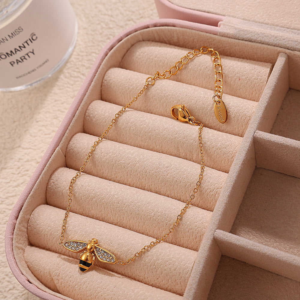 Veyra Bienen-Armband – Weiße Zirkonia in Gold