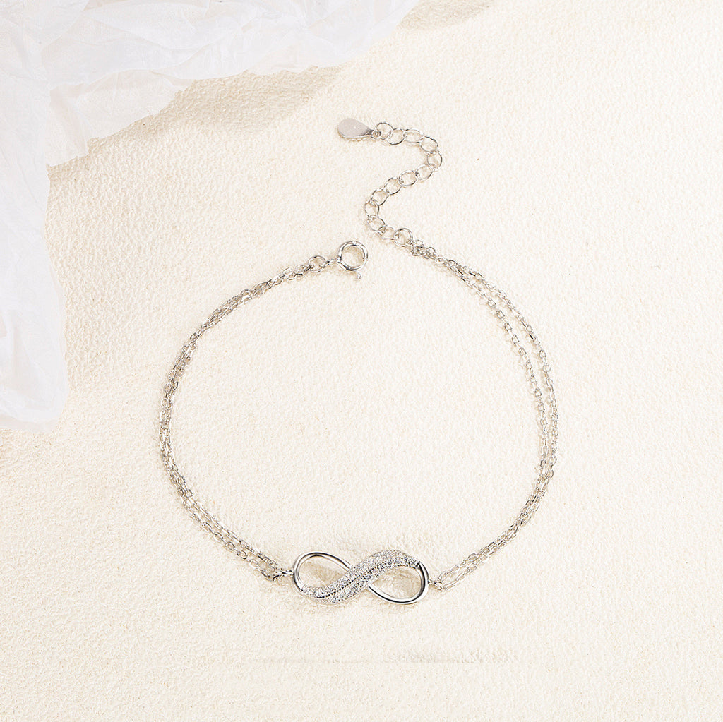 Veyra Armband Nummer 8 – Silber mit Zirkonia